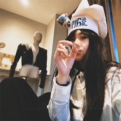 白王红后